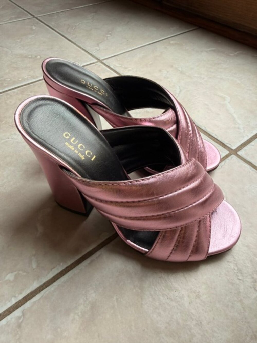 Gucci Webby Heels Metallic Pink Size 35 1/2 excellent condition